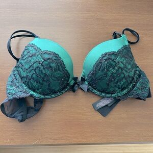 Victoria’s Secret Lingerie Push-up Bra